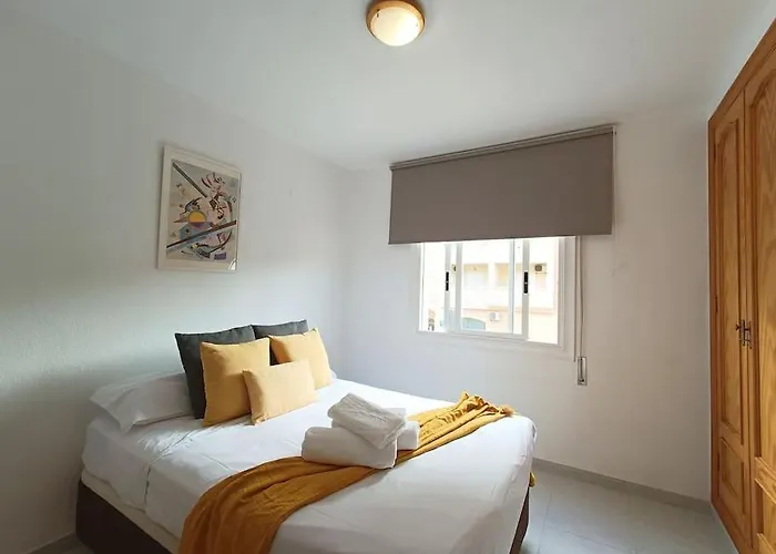 Apto Roquetas Con Terraza, A 1Min De La Playa, Garaje Y Piscina